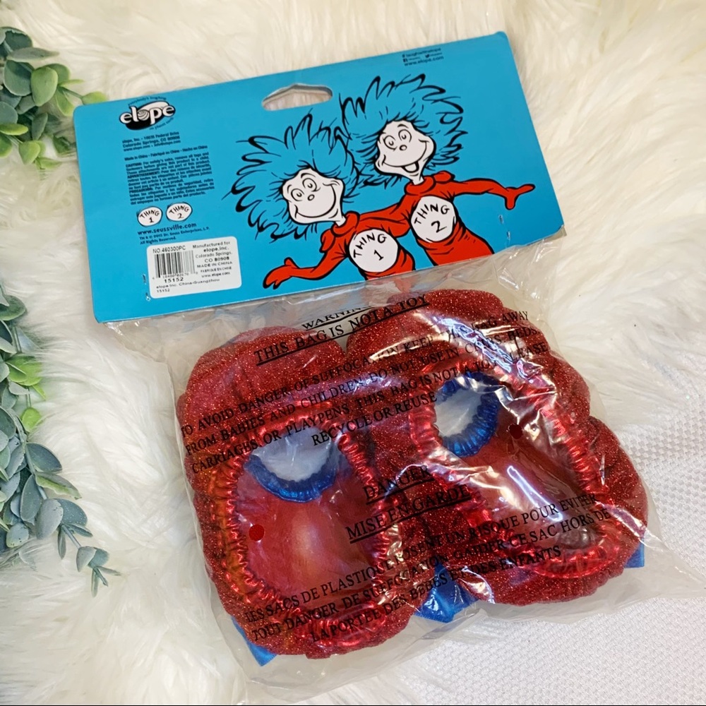 Dr. Seuss Cat in the Hat: Thing 1&2 Costume Shoe Covers Kids - Picture 6 of 7